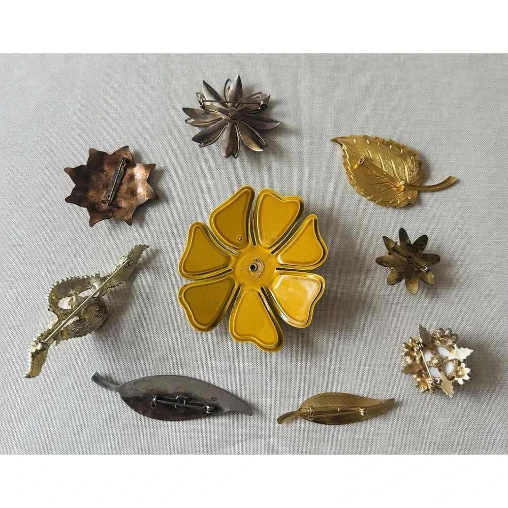 9‎ Vintage Leaf Flower Brooch Gold Silver  Bronze Tone Rhinestones Enameled